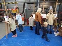 Workshop schilderen met kinderen op opening nieuw bedrijfspand tijdens bedrijfsfeest bij Vuurvast in Gouda