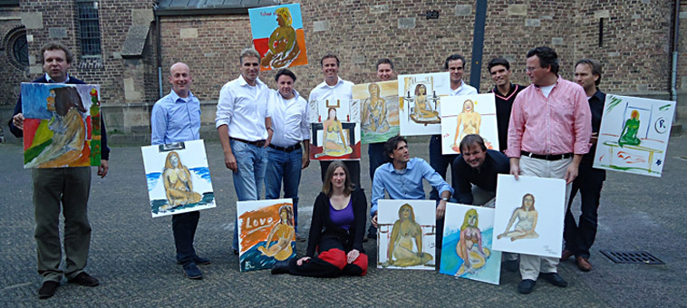 Workshop naaktmodel schilderen op lokatie in Enschede, mannen schilderen een vrouwelijk naaktmodel