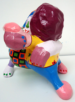 Kleine Skulptur Er&ouml;ffnungstanz Twan de Vos, aus Pappmach&eacute; und bemalt. Reproduziert mit der Museum-Shop