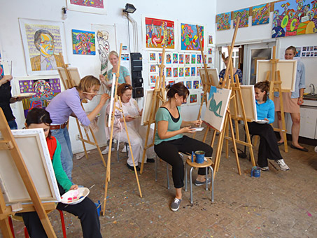 Workshop naaktmodel schilderen op het atelier van Twan de Vos in Wageningen, in dit geval eenvrijgezellenfeest met mannelijk naaktmodel