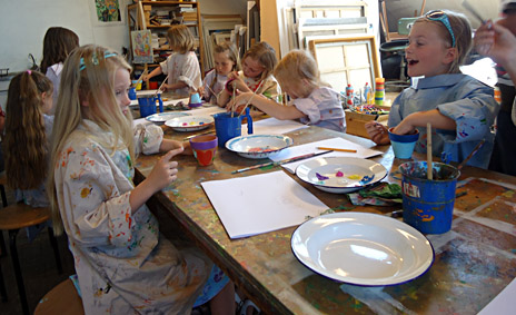 Kinderfeestje plantje knutselen kinderfeest kinderfeestjes kinderfeestje verjaardag schilderen knutselen wageningen ede Tilburg veenendaal rhenen oosterbeek heelsum tiel zetten amerongen andelst opheusden renkum gelderland veluwe arnhem jarig verjaardag feest