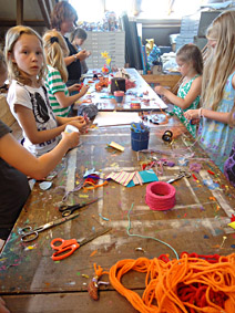 Kinderfeestje plantje knutselen kinderfeest kinderfeestjes kinderfeestje verjaardag schilderen knutselen wageningen ede Tilburg veenendaal rhenen oosterbeek heelsum tiel zetten amerongen andelst opheusden renkum gelderland veluwe arnhem jarig verjaardag feest